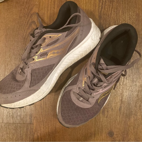 Saucony Women’s Cohesion 13 Running Shoe - Picture 13 of 14